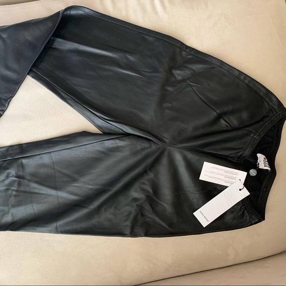 BRAND NEW VERO MODA PANTS, SIZE XS, SKINNY FIT - Picture 3 of 7